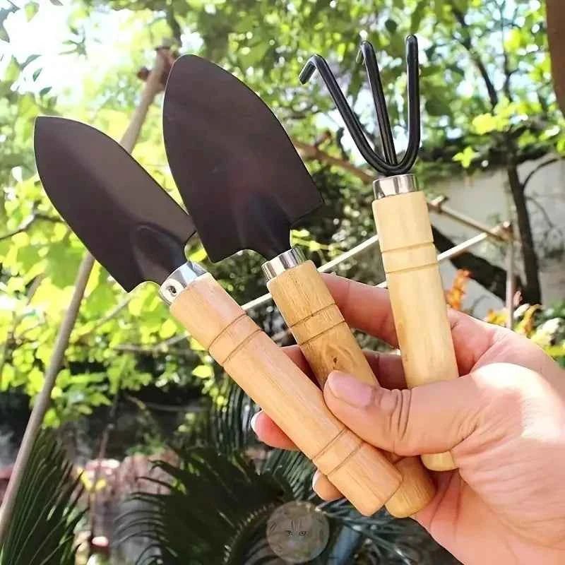 Mini-Gartenkit mit Rechen, Schaufel und Spaten