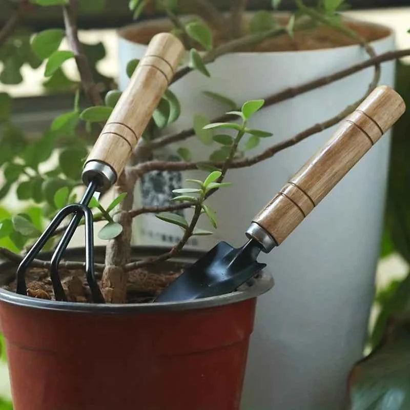 Mini-Gartenkit mit Rechen, Schaufel und Spaten