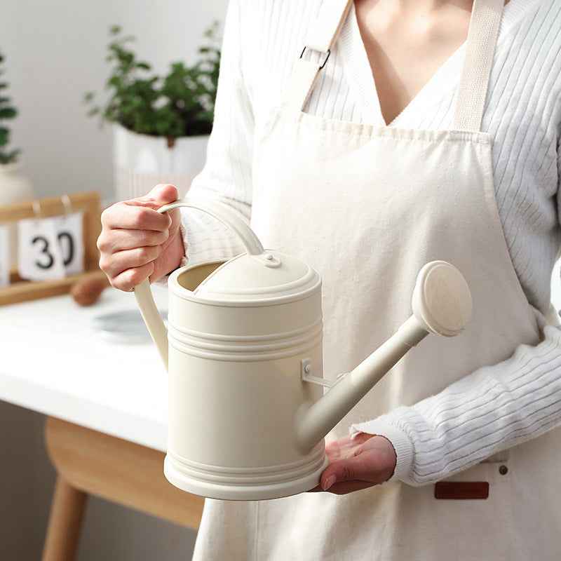 2L Gießkanne mit langem Auslauf