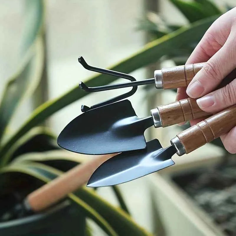 Mini-Gartenkit mit Rechen, Schaufel und Spaten
